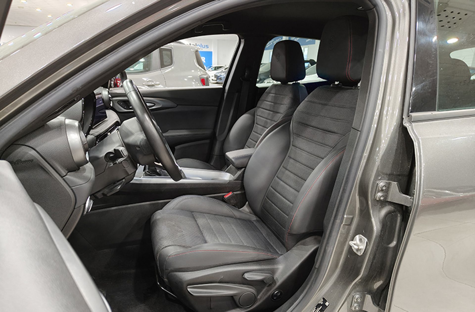 Alfa Romeo Tonale 1.5 MHEV Sprint FWD - foto 14