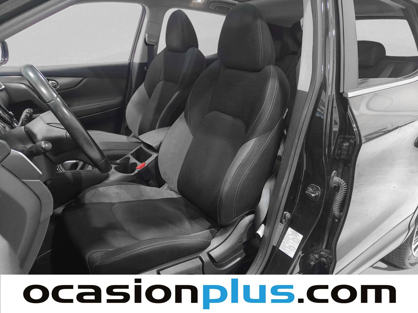 Foto asientos delanteros Nissan QASHQAI Nissan Qashqai DIG-T 140 N-Connecta (140 CV)