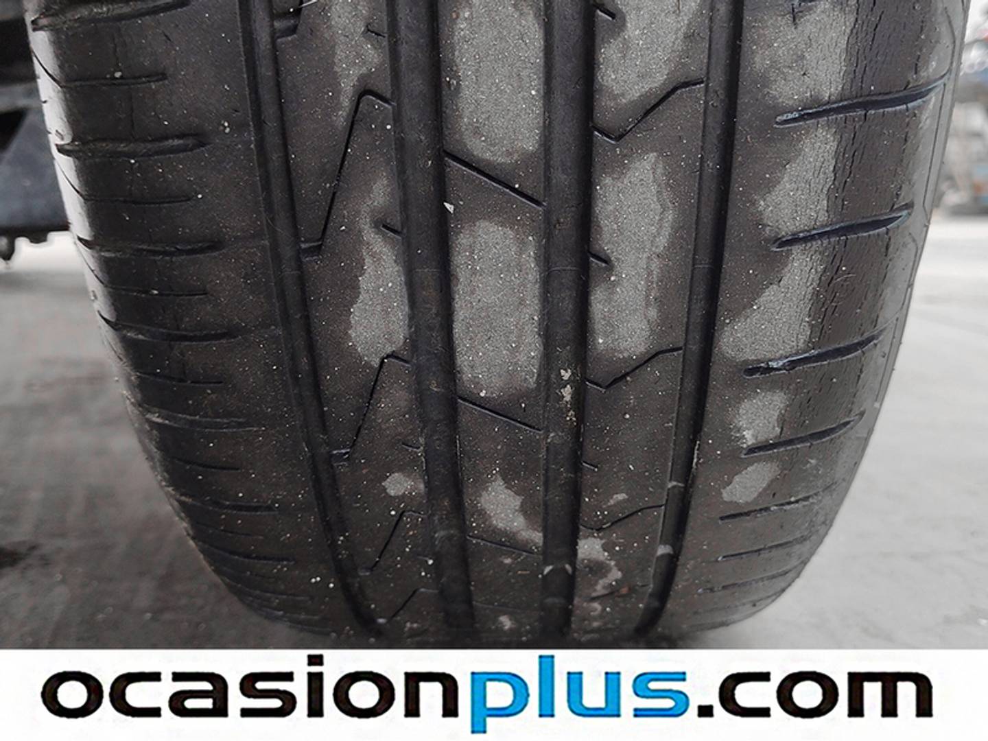 Foto Volkswagen T-Roc Volkswagen T-Roc Advance R-Line 1.0 TSI (110 CV)