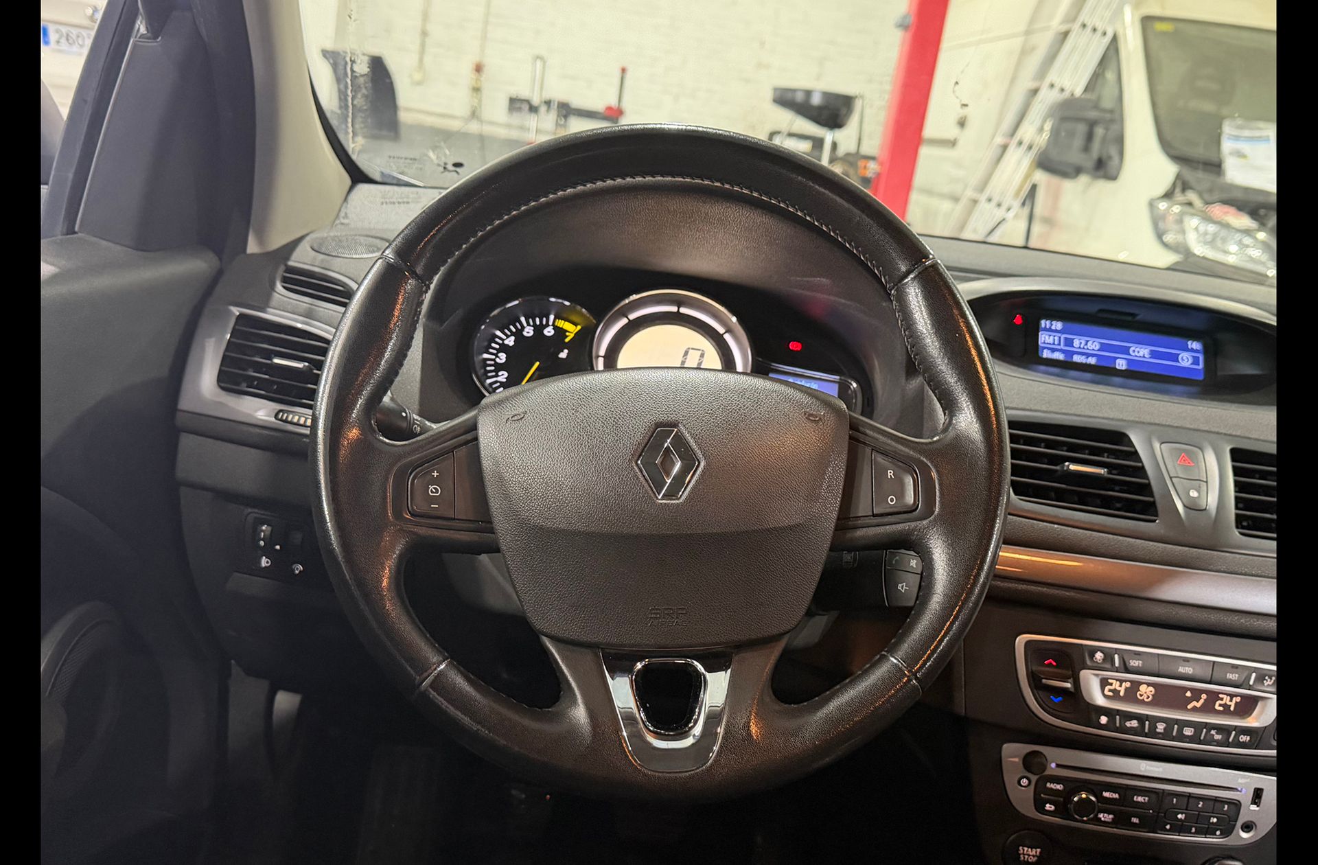 Renault Mégane Limited Energy TCe - foto 17
