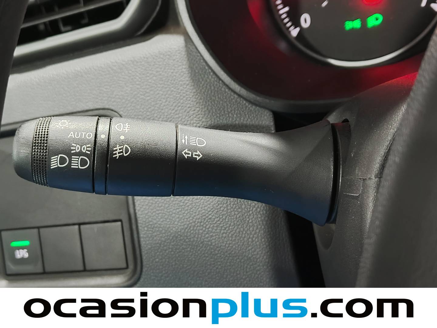 Equipamiento del Dacia Duster Dacia Duster Essential TCE (100 CV) ECO-G 4X2