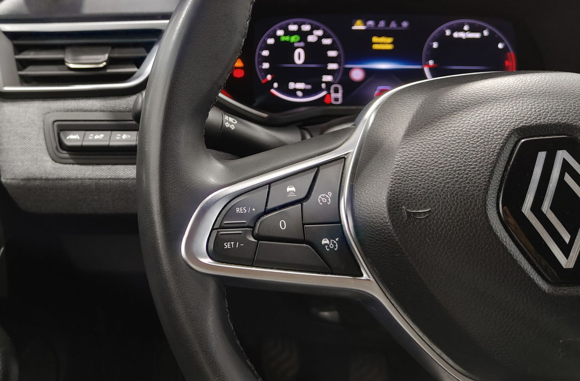 Renault Clio Techno TCe - foto 24