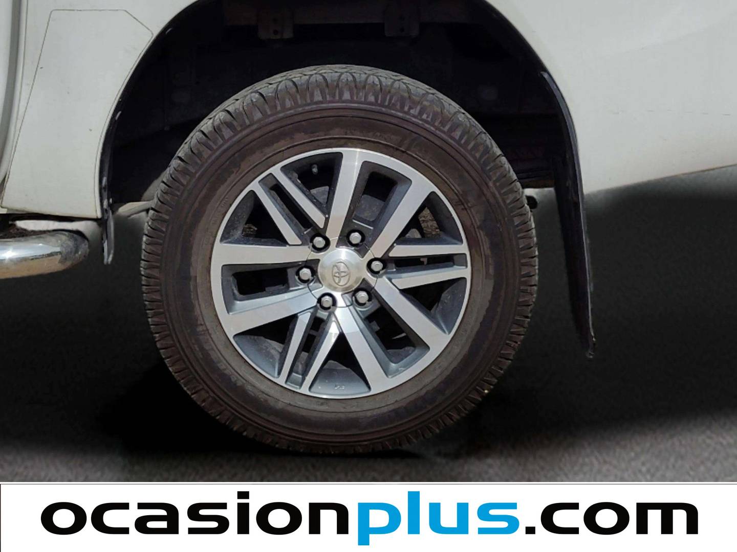 Toyota Hilux Toyota Hilux 2.4 D-4D Doble Cabina VXL A/T (150 CV) seminuevo