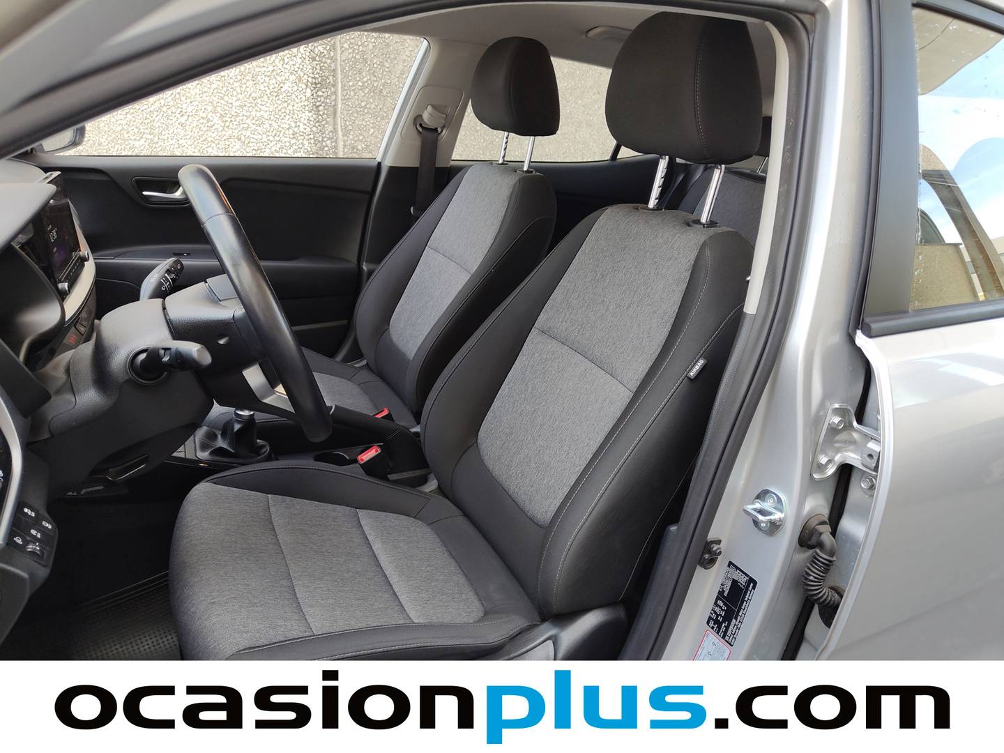 Foto asientos delanteros KIA Stonic KIA Stonic 1.2 DPi Drive (79 CV)