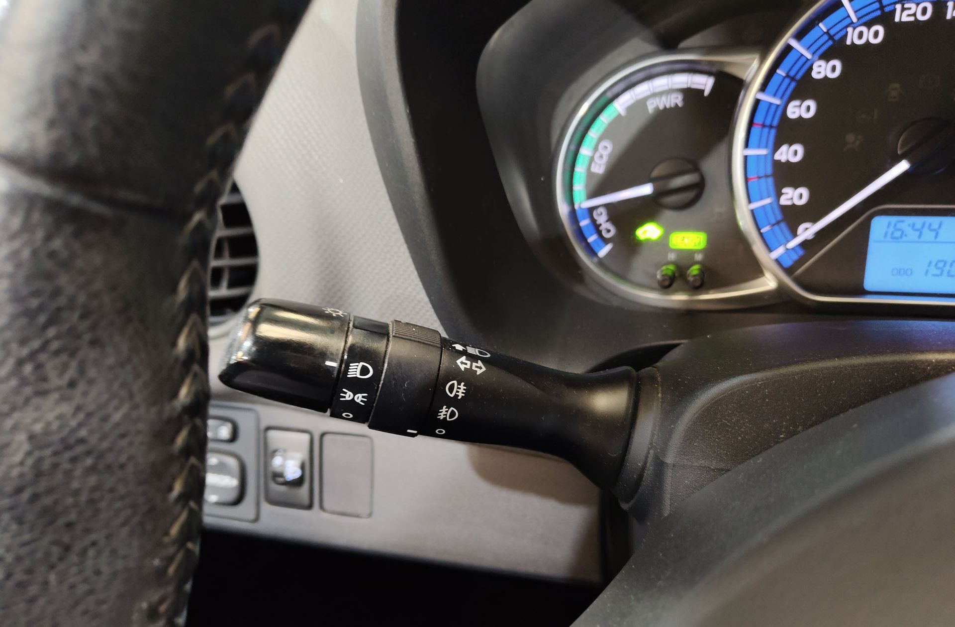 Toyota Yaris 1.5 Hybrid Active - foto 21