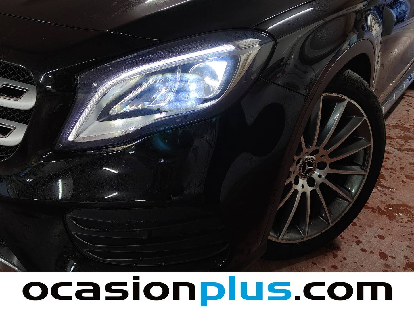 Foto Mercedes GLA Mercedes-Benz GLA GLA 200 d (136 CV) PACK AMG