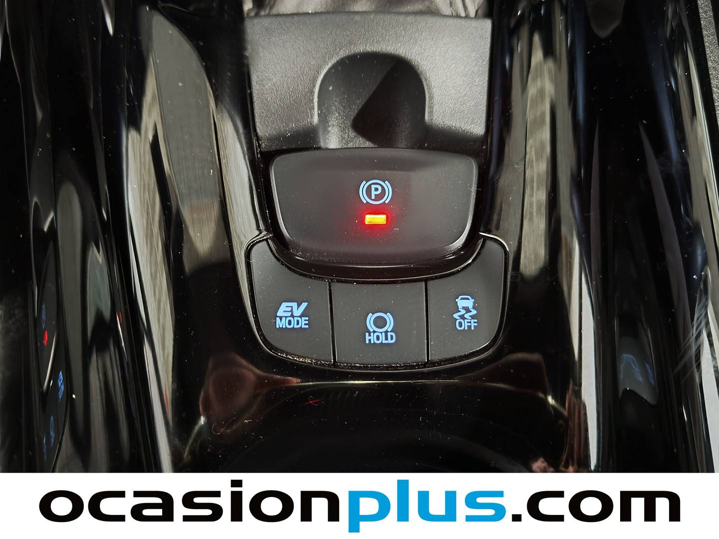 Foto Toyota C-HR Toyota C-HR 1.8 125H Advance (122 CV)