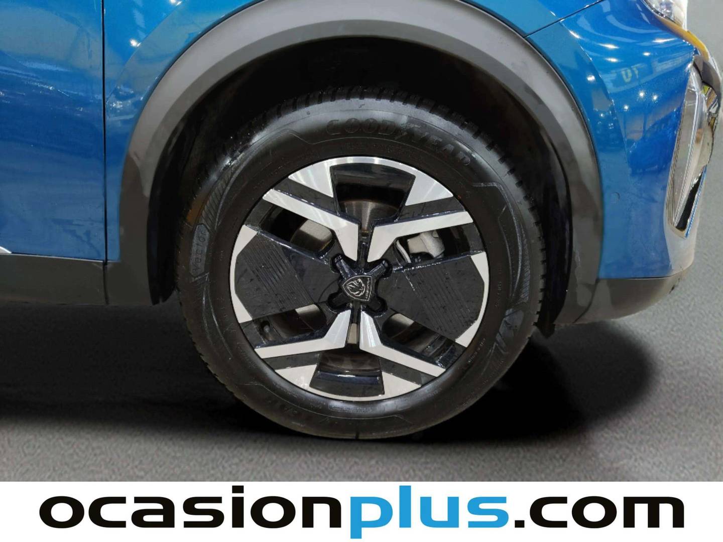 Foto Peugeot 2008 Peugeot 2008 Allure Hybrid eDCS6 (145 CV)