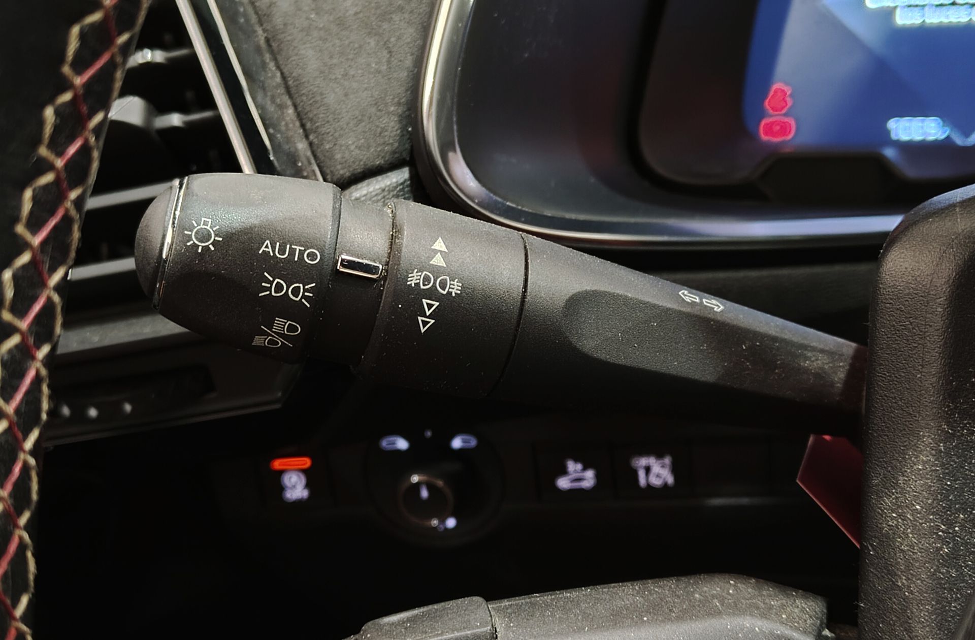 DS 7 Crossback BlueHDi 130 Performance Line - foto 26