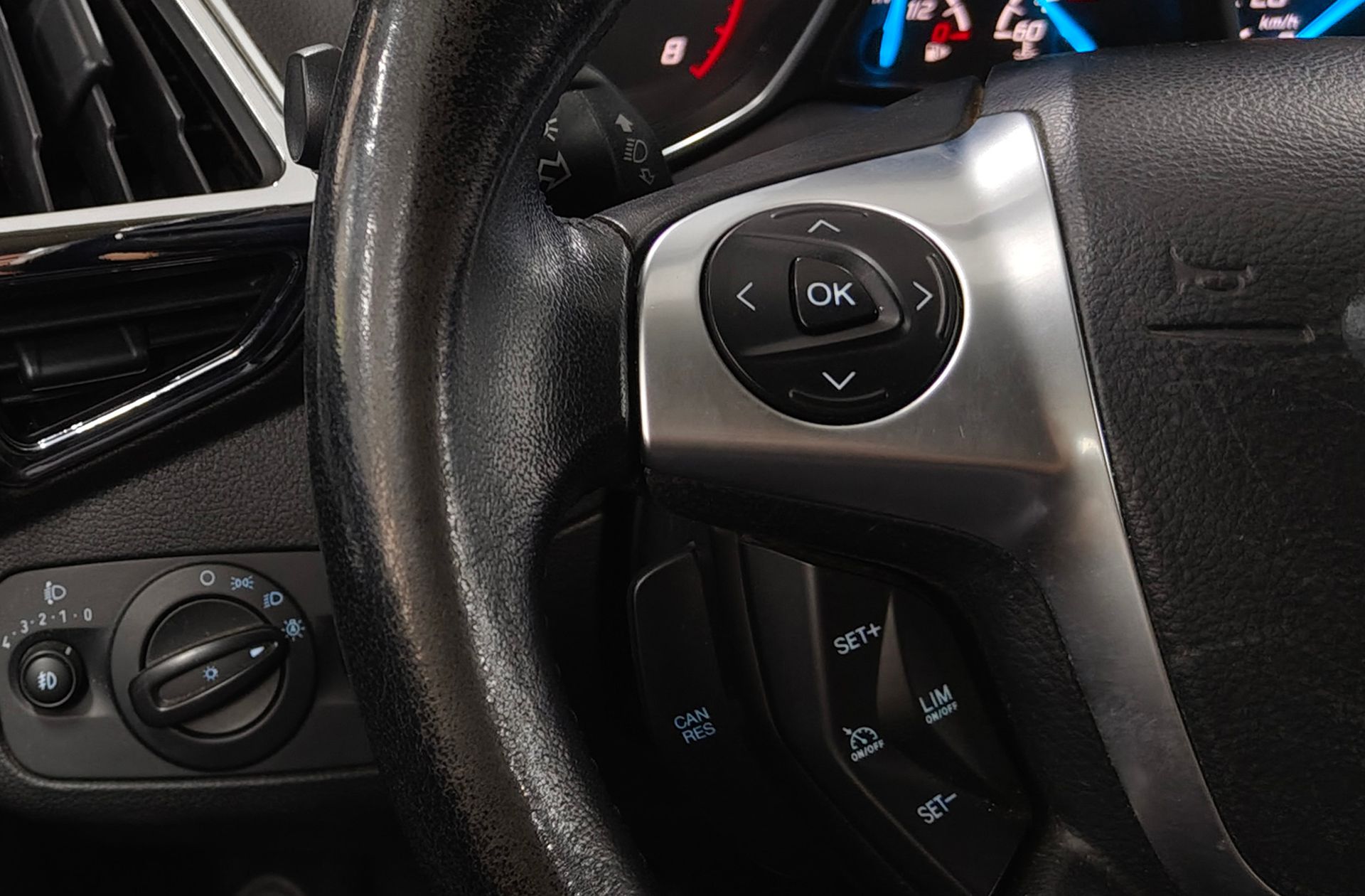 Ford Kuga 1.5 EcoBoost Trend 4x2 - foto 21