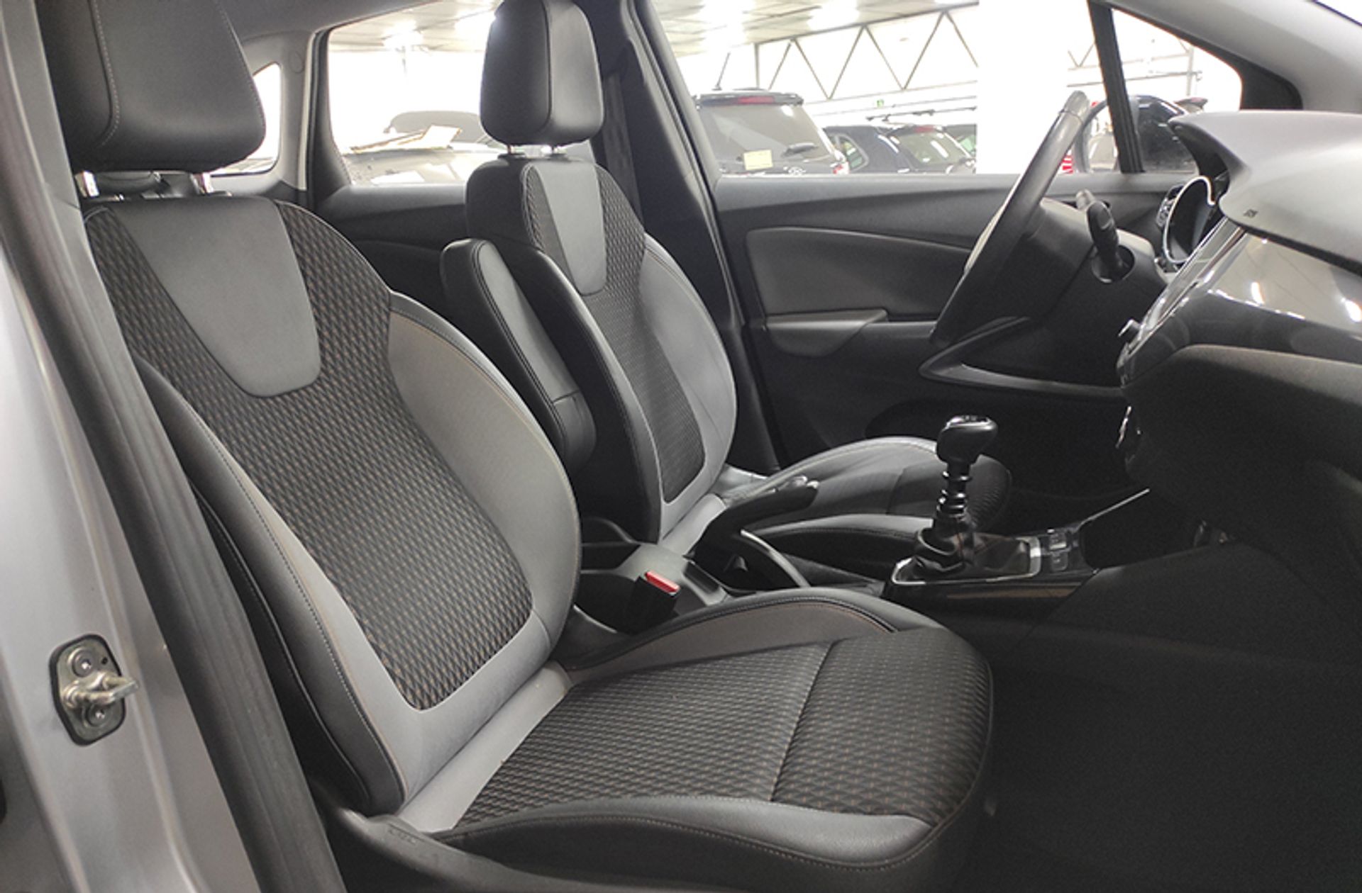 Opel Crossland 1.2 Innovation - foto 23
