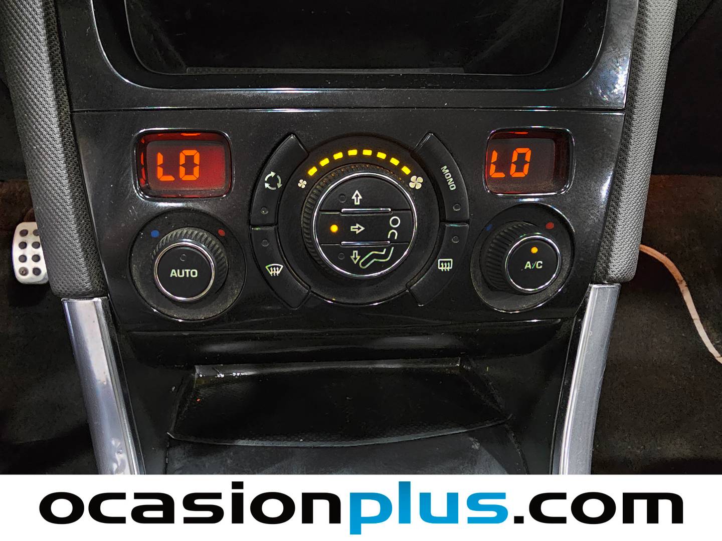 Equipamiento del Peugeot 308 Peugeot 308 CC Cabrio 1.6 VTi Sport (122 CV)
