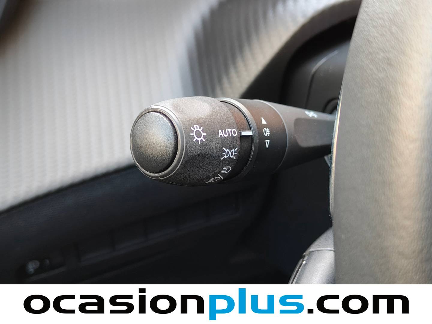 Peugeot 2008 Peugeot 2008 Allure Hybrid eDCS6 (145 CV) seminuevo