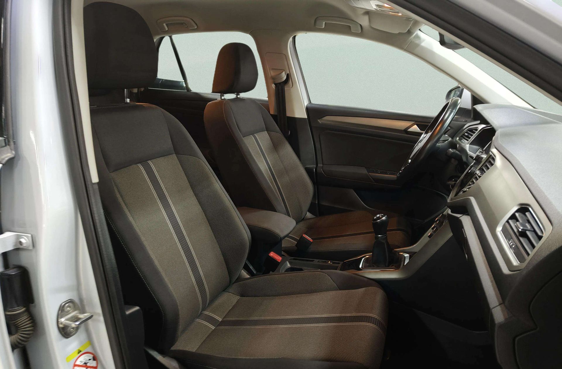 Volkswagen T-Roc Advance 1.0 TSI - foto 15