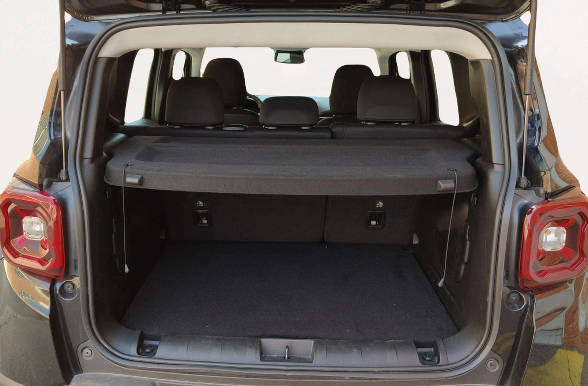 Jeep Renegade eHybrid 1.5 Altitude DCT - foto 16