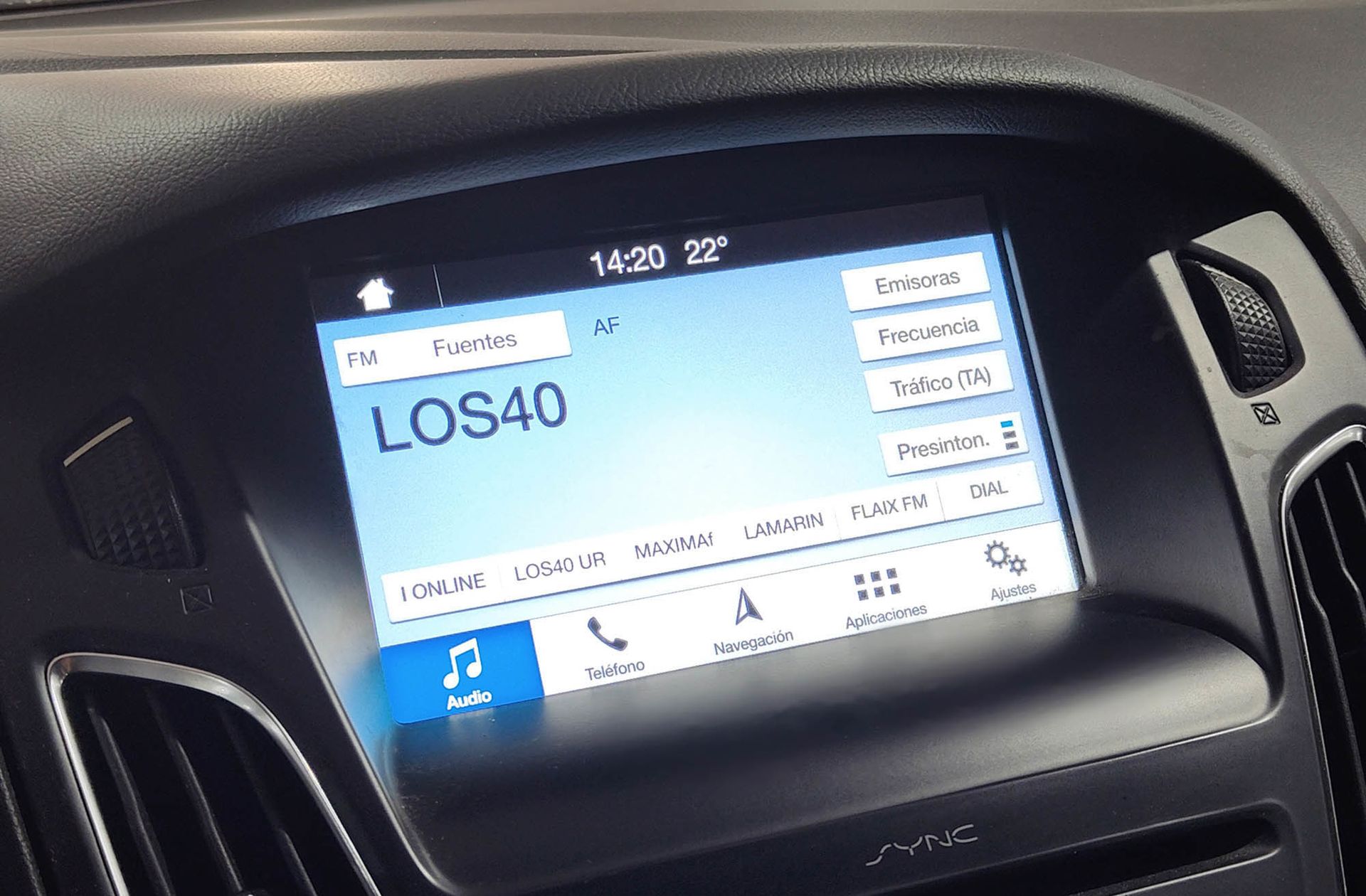 Ford Focus 1.0 EcoBoost Business - foto 34