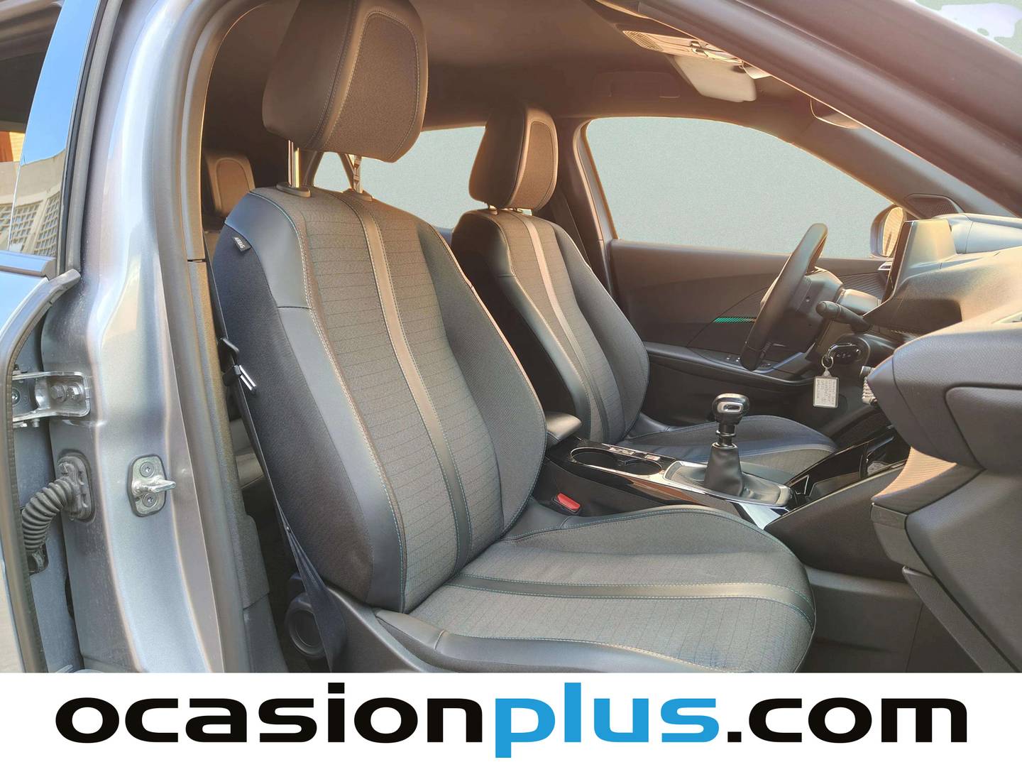 Foto Peugeot 2008 Peugeot 2008 PureTech 100 S&S Allure (100 CV)