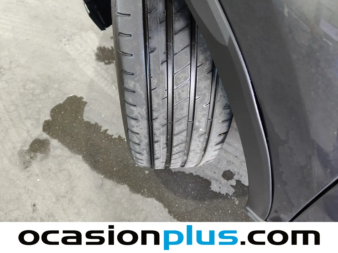 Foto Toyota C-HR Toyota C-HR 1.8 125H Advance (122 CV)