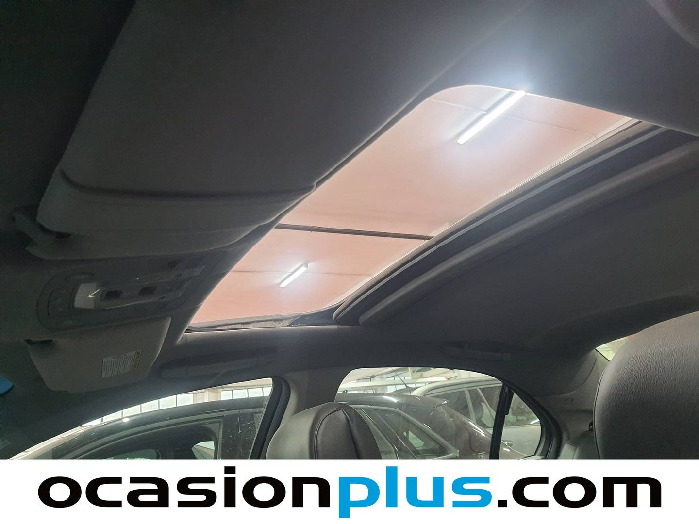 Extras y acabados del Honda Legend Honda Legend 3.5 V6 Auto 151 kW (295 CV)
