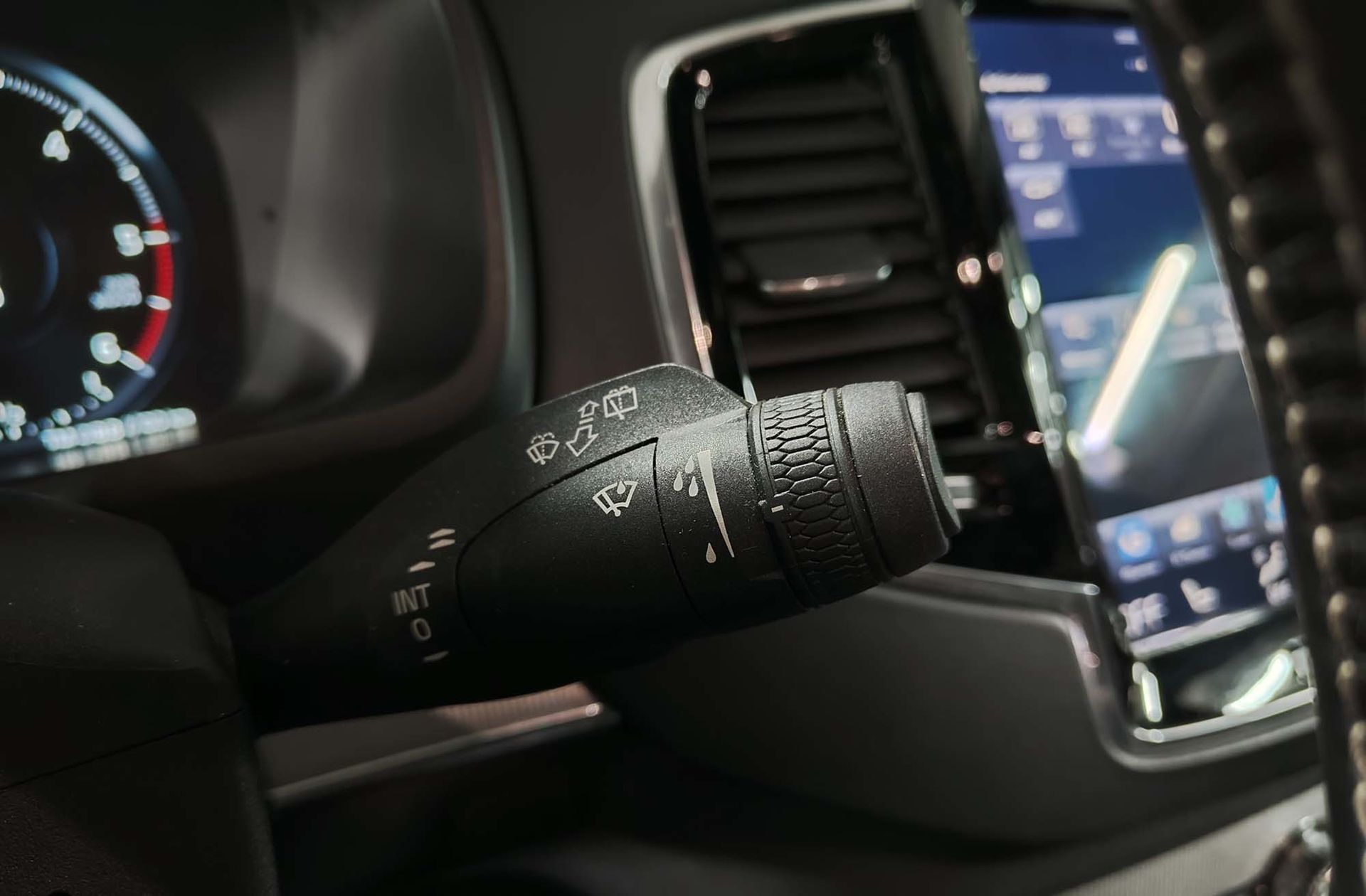 Volvo XC90 D5 R-Design AWD 7 plazas - foto 34