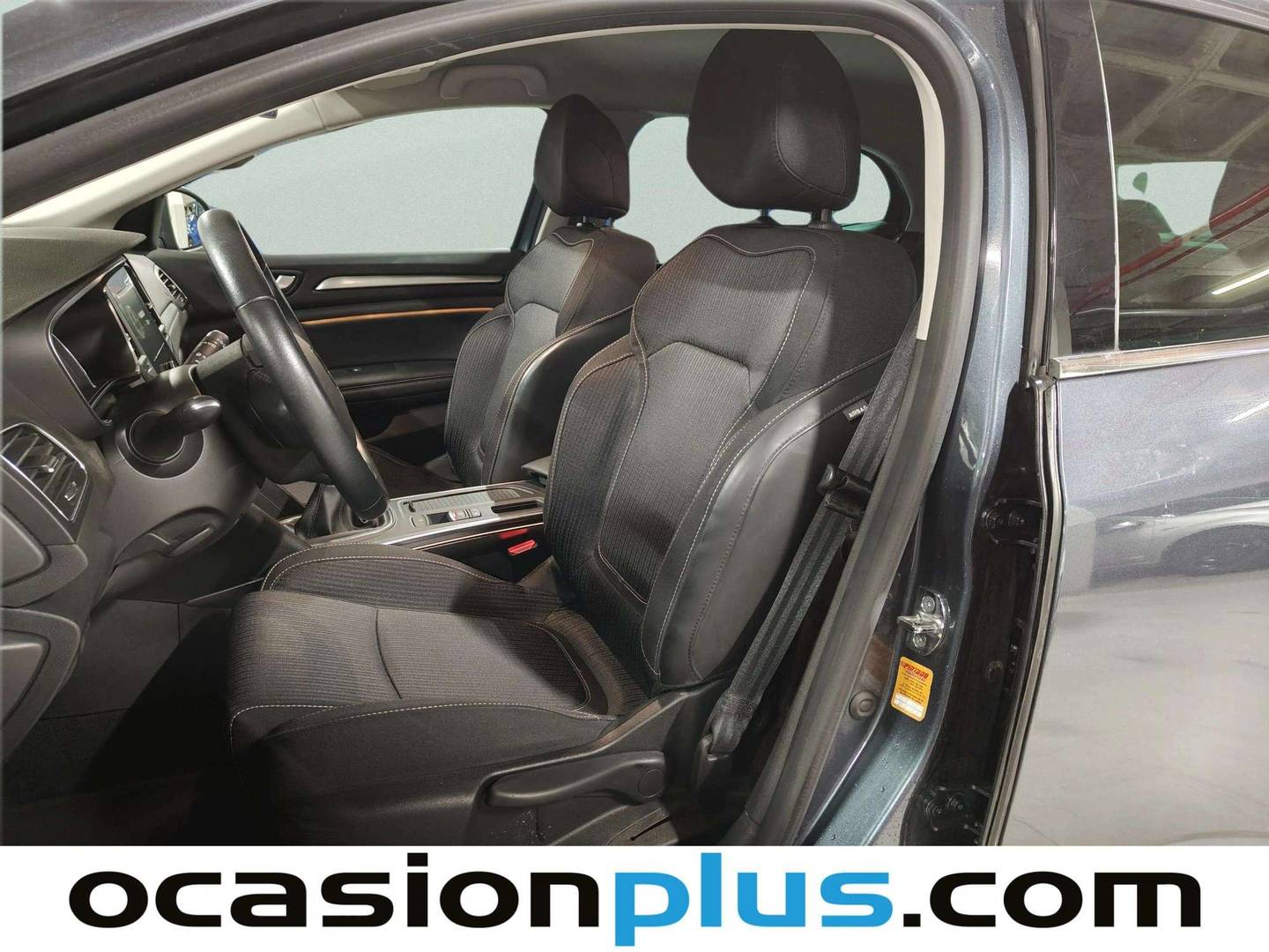 Foto asientos delanteros Renault Mégane Renault Megane Zen TCe (140 CV) GPF