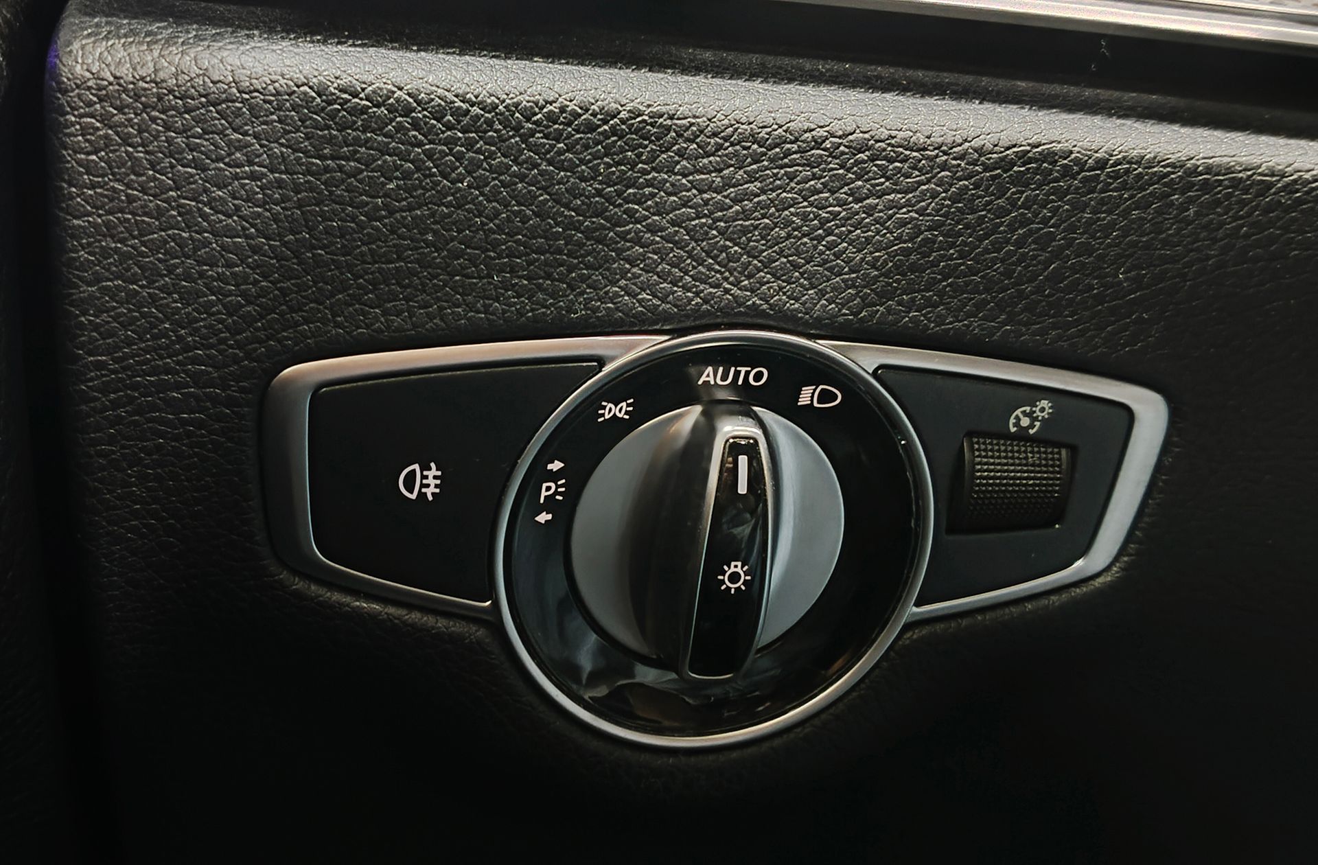 Mercedes-Benz Clase E E 350 d - foto 26