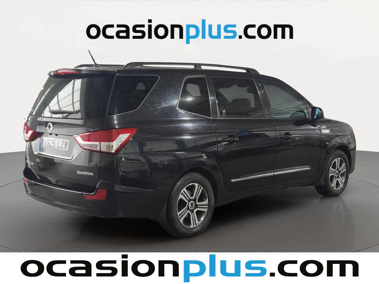 Foto trasera SsangYong Rodius SsangYong Rodius 2.0 e-Xdi Limited 4x4 Auto (155 CV) 7 Plazas izquierda