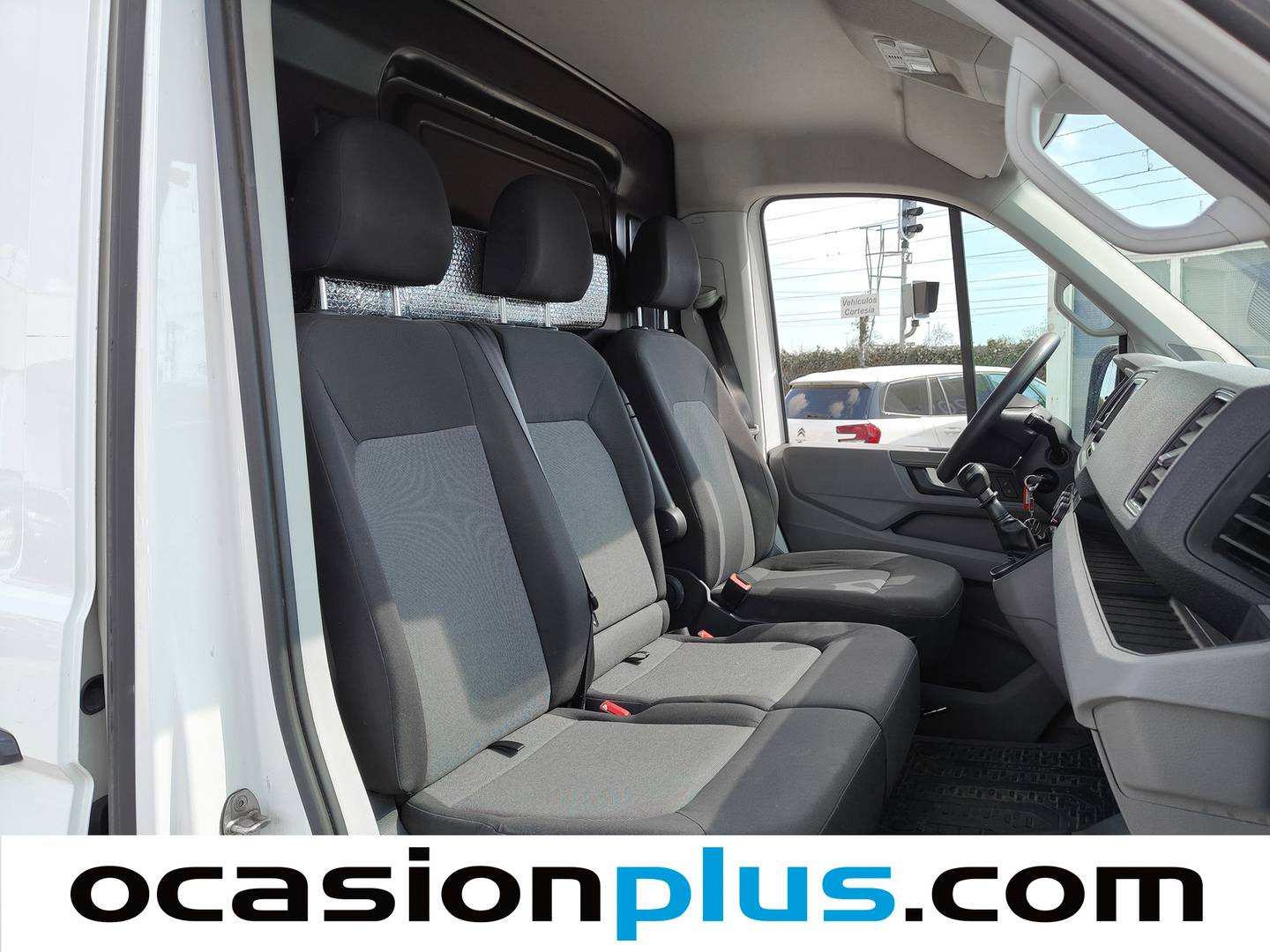 Foto Volkswagen Crafter Volkswagen Crafter Furgon Furgon Batalla Media TA 2.0 TDI (140 CV) 3.500 siete plazas