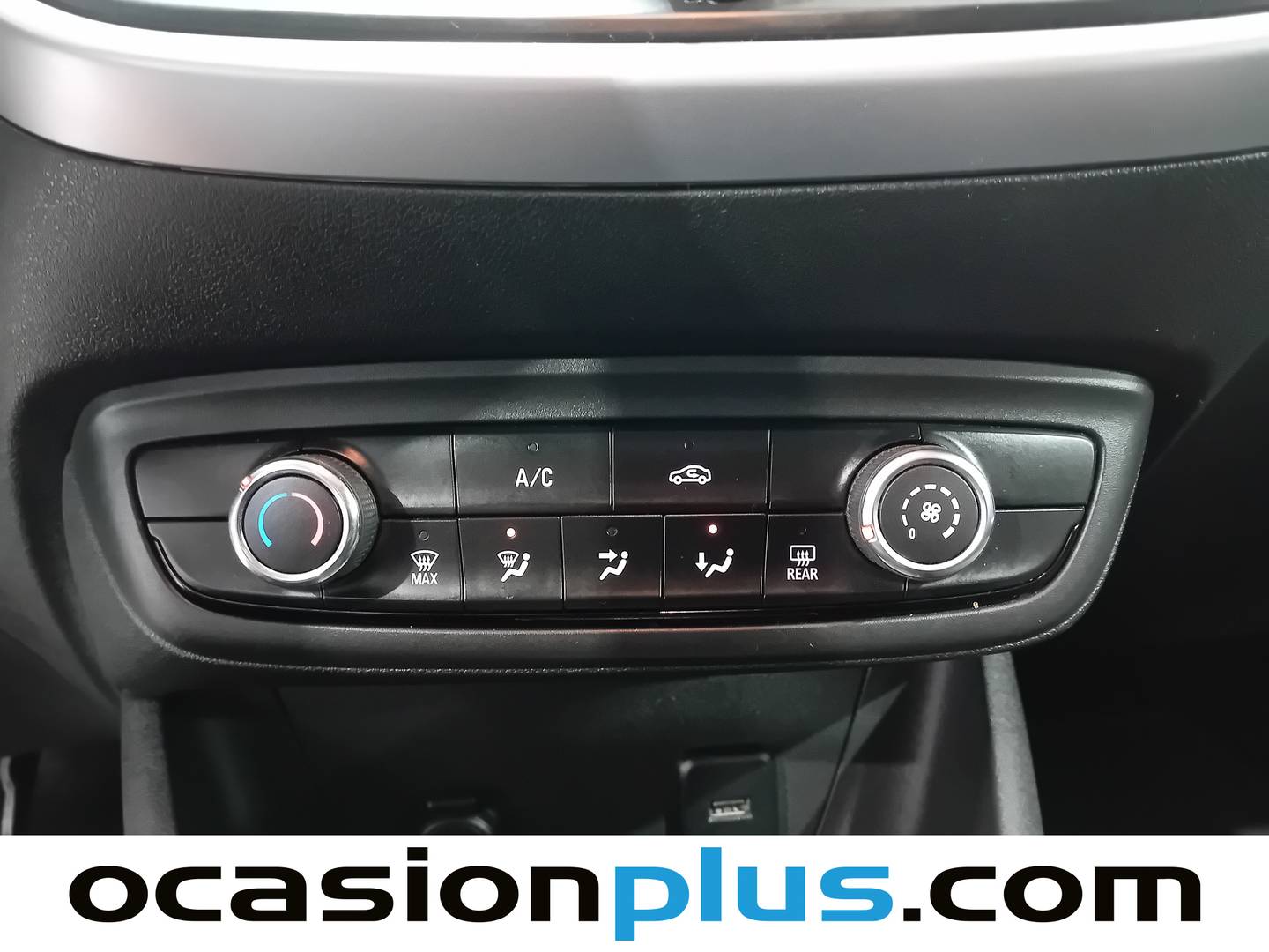 Extras del Opel Crossland X Opel Crossland X 1.2 MPFI Selective (81 CV)