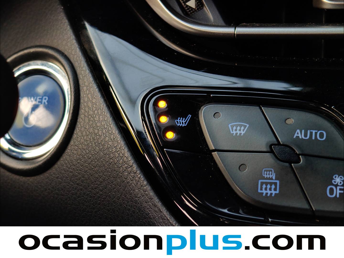 Foto Toyota C-HR Toyota C-HR 1.8 125H Advance (122 CV)