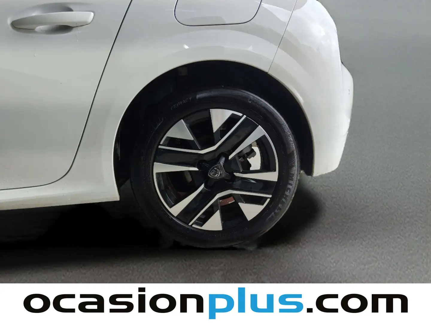 Foto Peugeot 208 Peugeot 208 PureTech 100 Allure (100 CV)