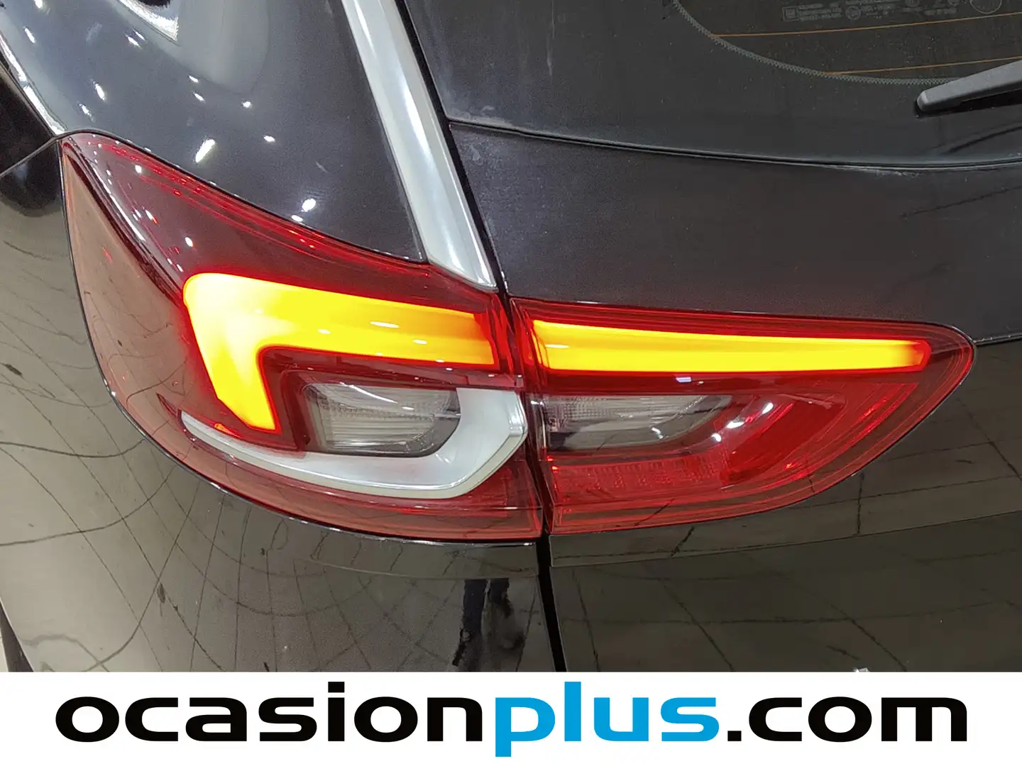 Foto Opel Insignia Opel Insignia Sports Tourer 1.5 D DVH Business Edition AT8 (122 CV)