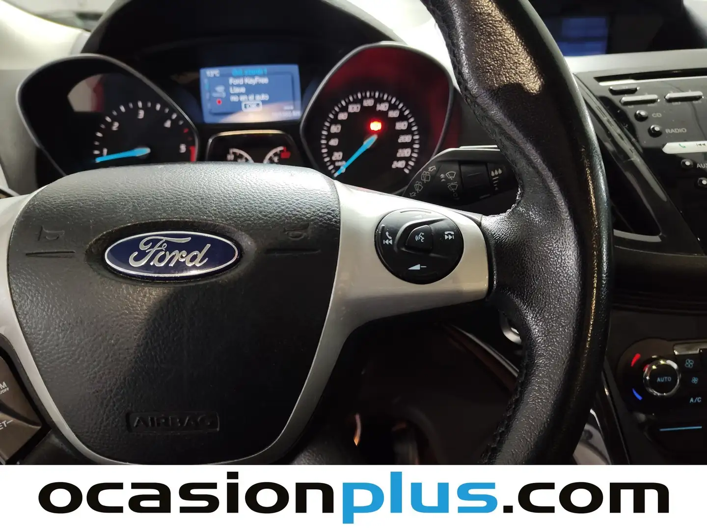 Foto Ford Kuga Ford Kuga 2.0 TDCI S&S Titanium 4x2 (120 CV)