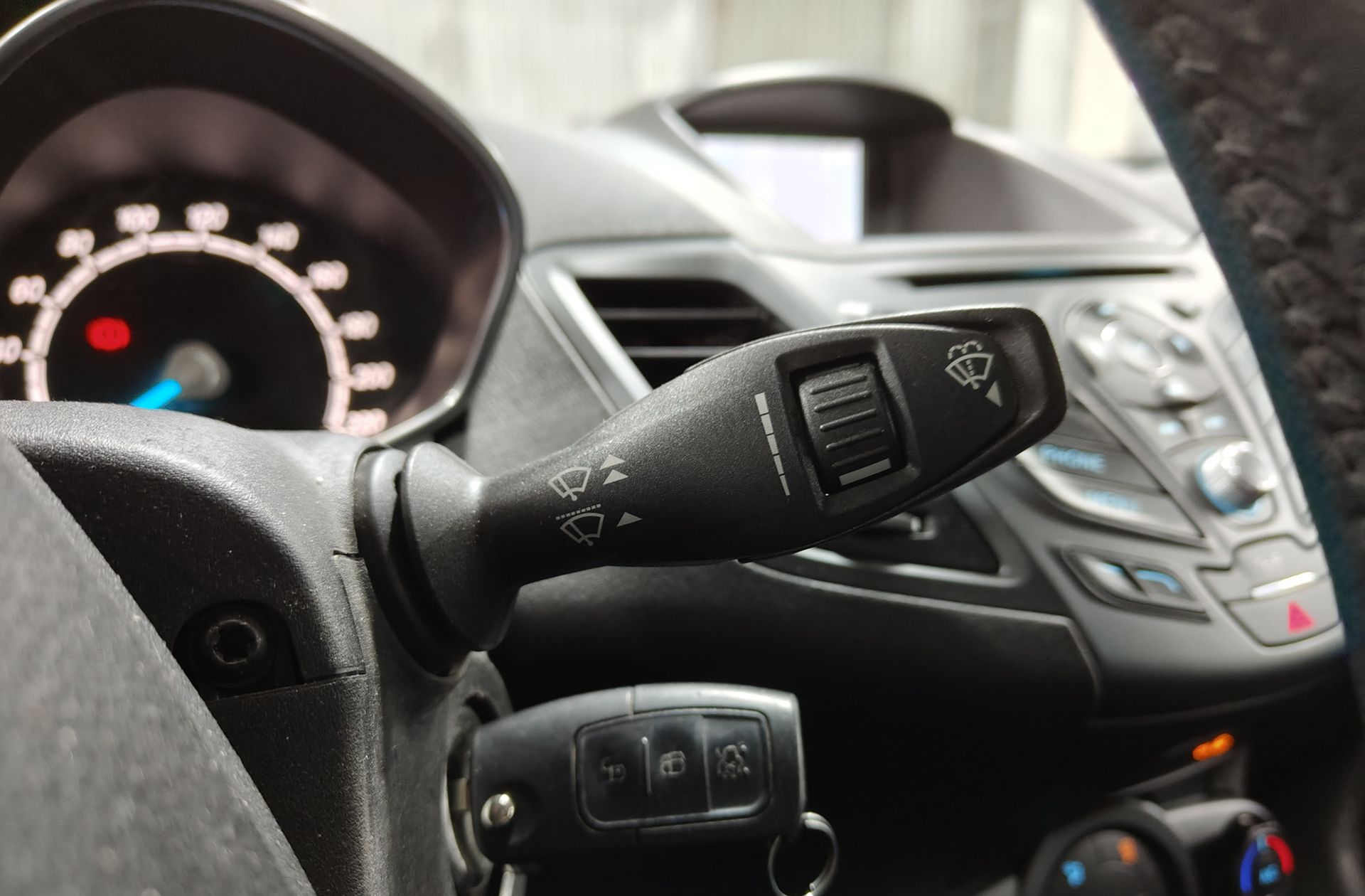 Ford Fiesta 1.0 EcoBoost Trend - foto 22