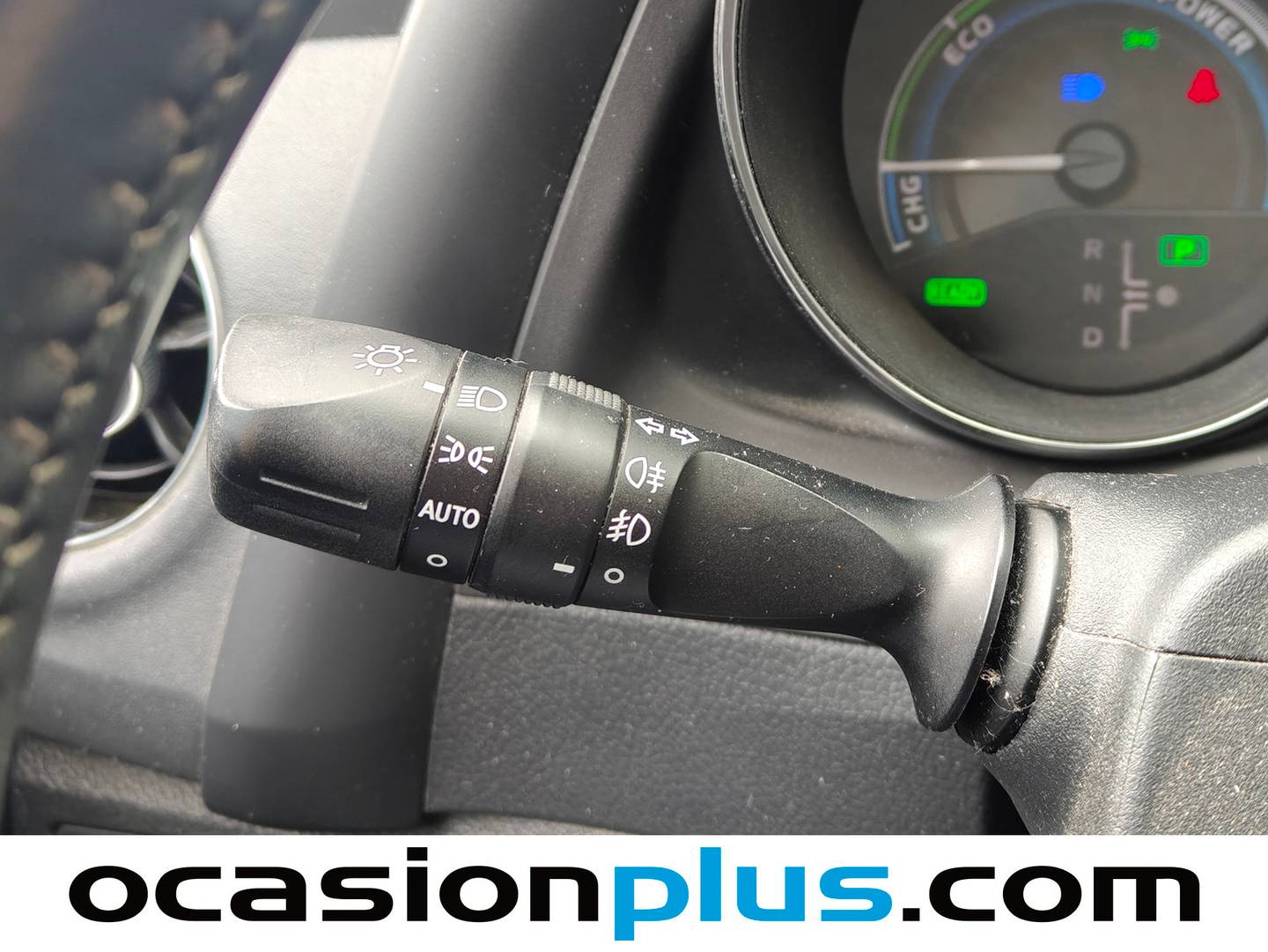 Equipamiento del Toyota Auris Toyota Auris 140H Hybrid Feel! (136 CV)