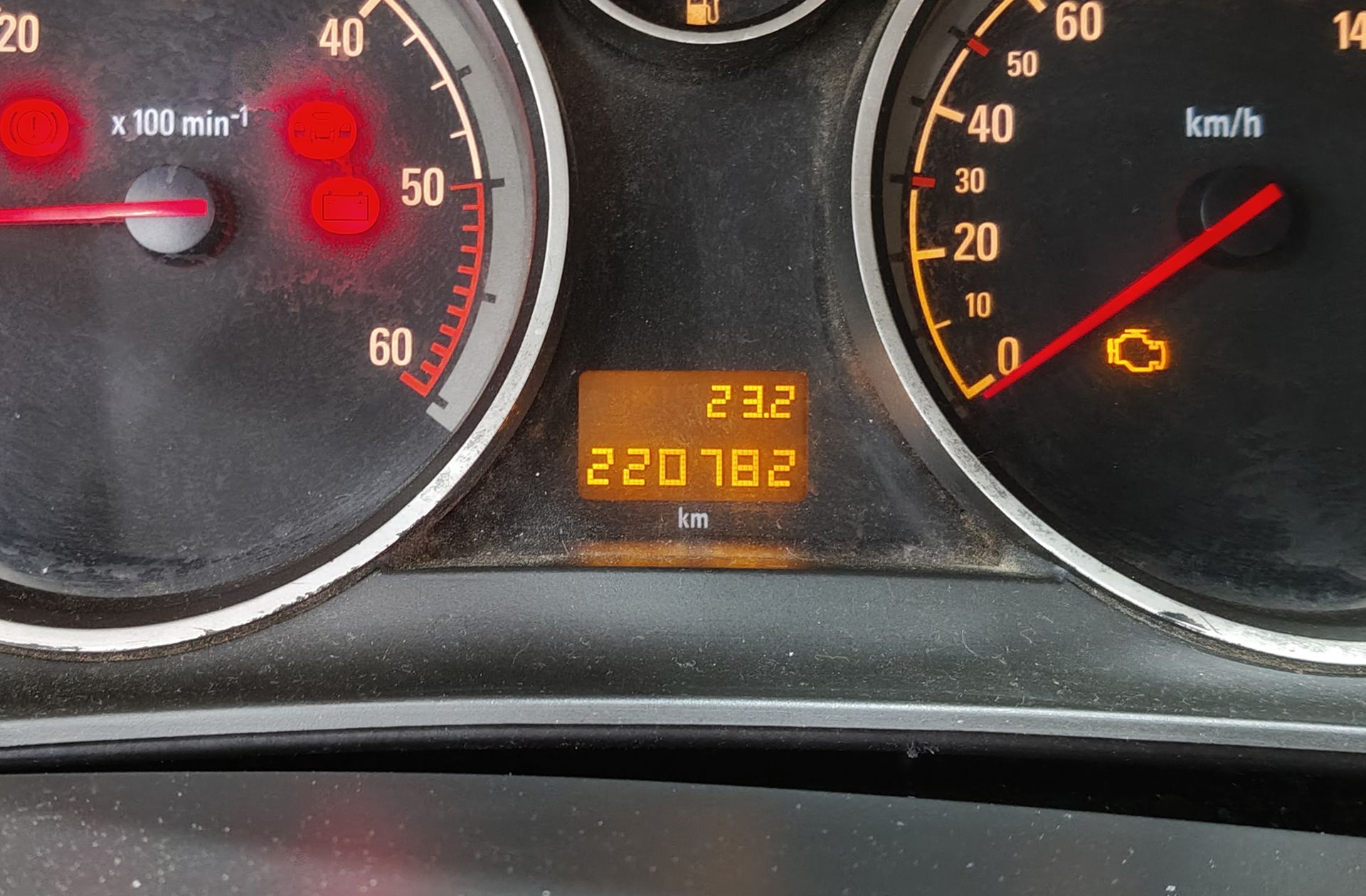 Opel Astra 1.9 CDTI Twin Top Enjoy - foto 7