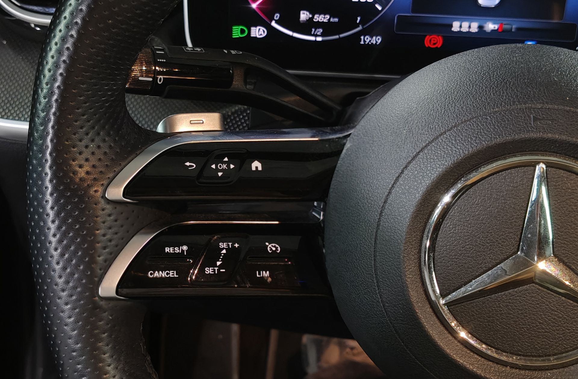 Mercedes-Benz Clase C 200 d Pack AMG - foto 34