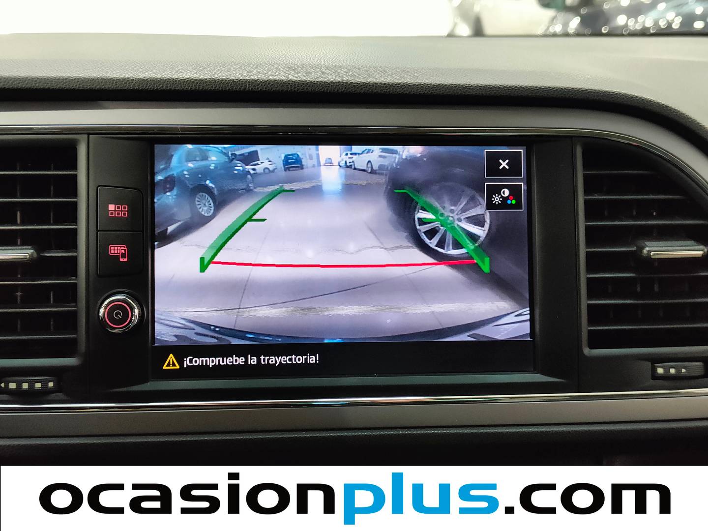 Equipamiento del Seat León SEAT León 1.0 EcoTSI S&S Style (115 CV)