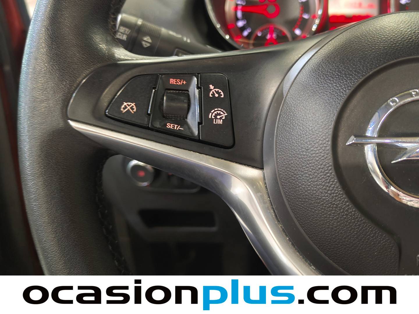 Opel Adam Opel Adam 1.0 XFT Rocks (115 CV) de ocasión