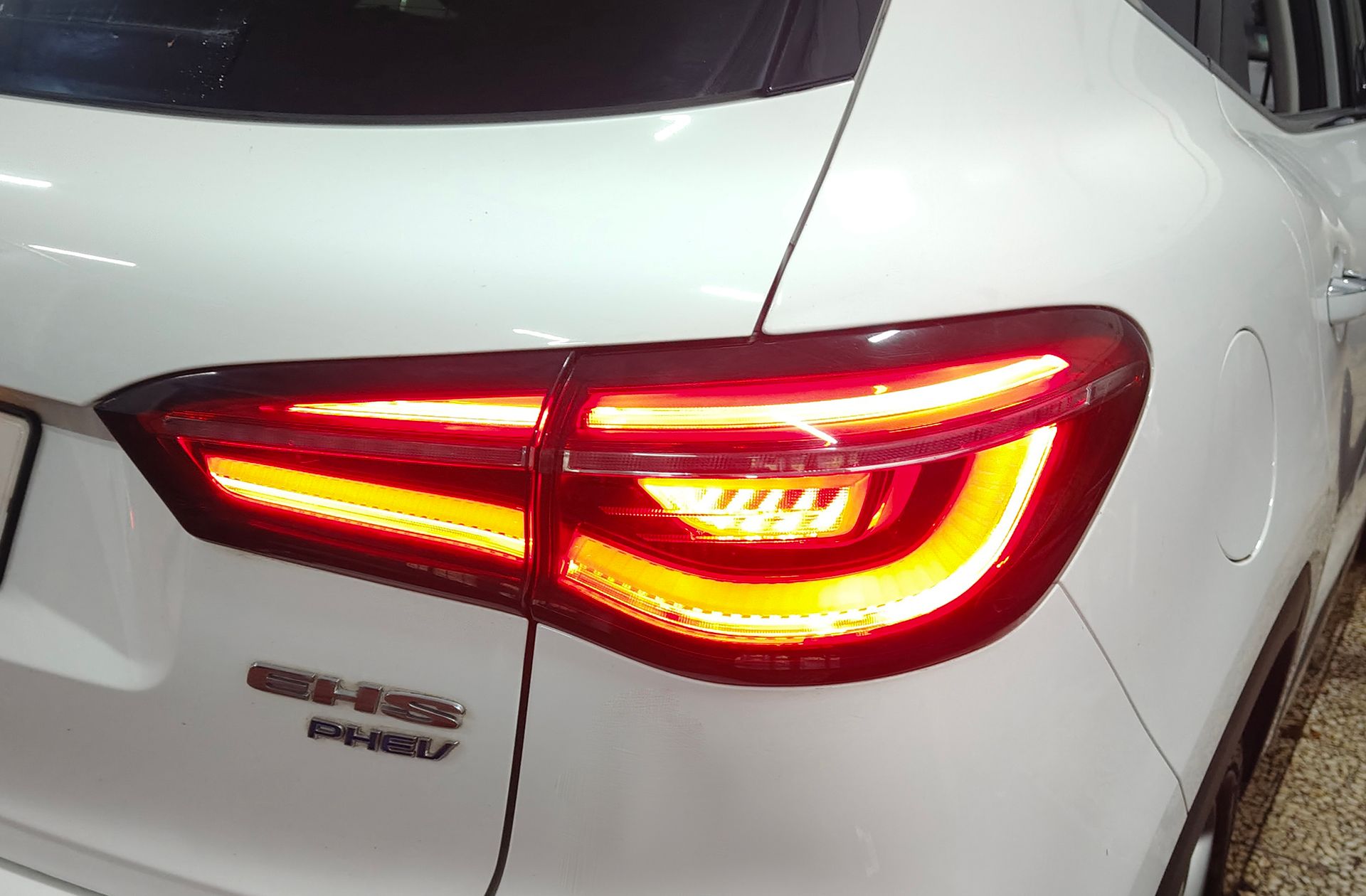 MG eHS 1.5 T-GDi PHEV Luxury - foto 17