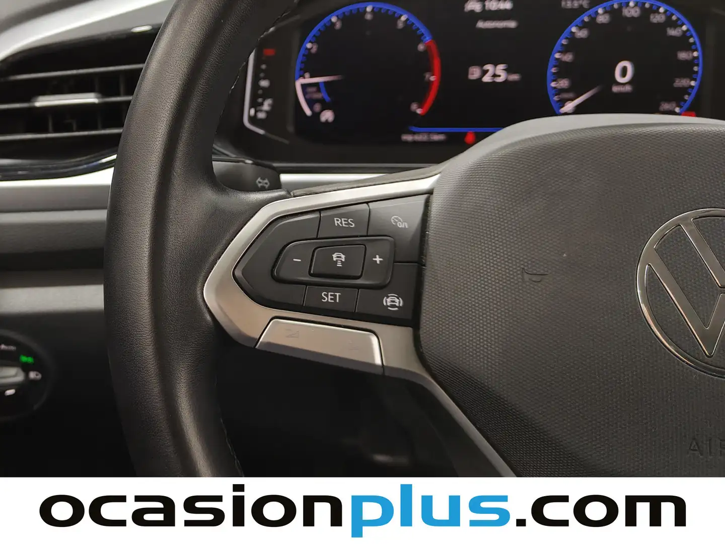 Foto Volkswagen T-Roc Volkswagen T-Roc Life 1.0 TSI (110 CV)