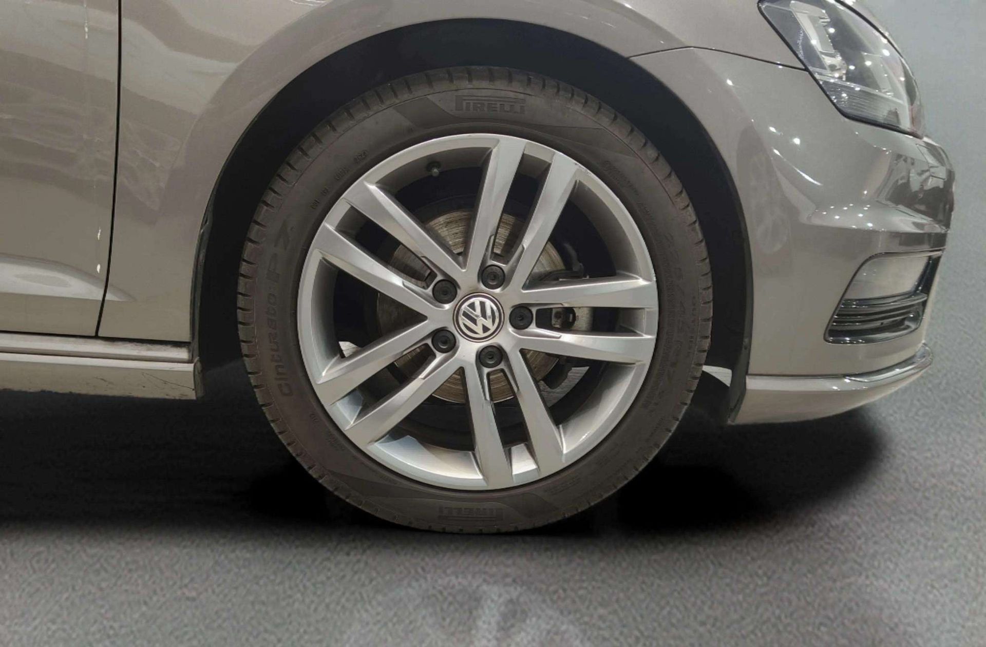 Volkswagen Golf Sport 1.6 TDI BMT Pack R-Line - foto 37