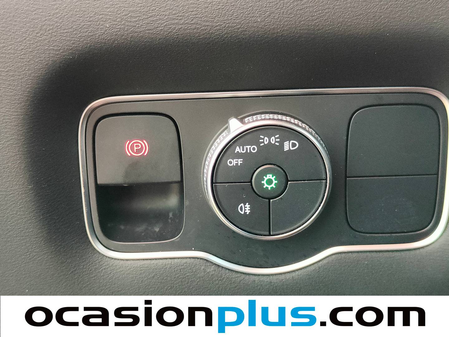 EBRO S800 EBRO S800 1.6 TGDI Premium DCT (147 CV) 7 Plazas seminuevo