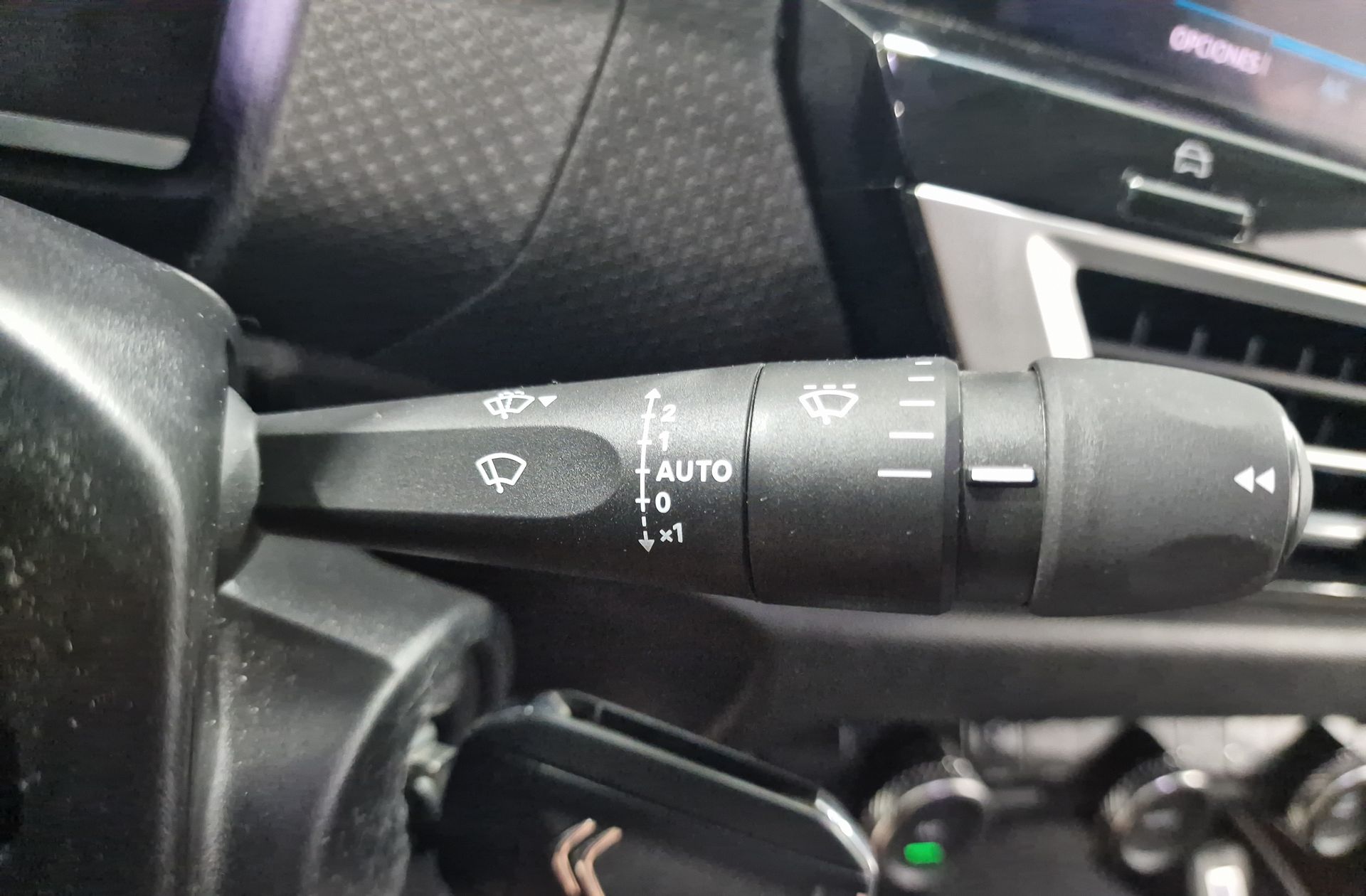Citroën C4 BlueHDi 130 Feel Pack EAT8 - foto 32