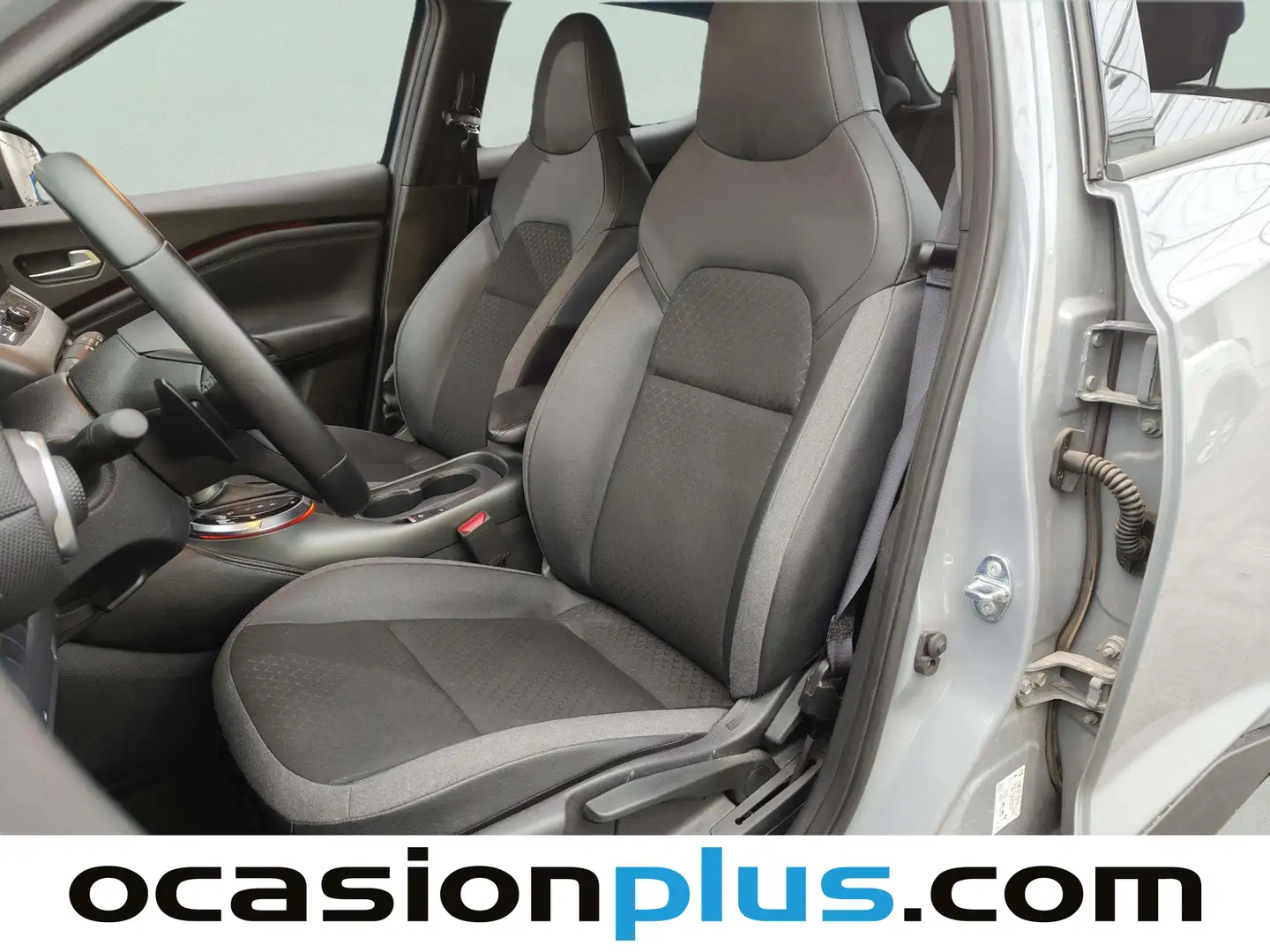 Foto Nissan JUKE Nissan Juke DIG-T N-Connecta 4x2 DCT (114 CV)