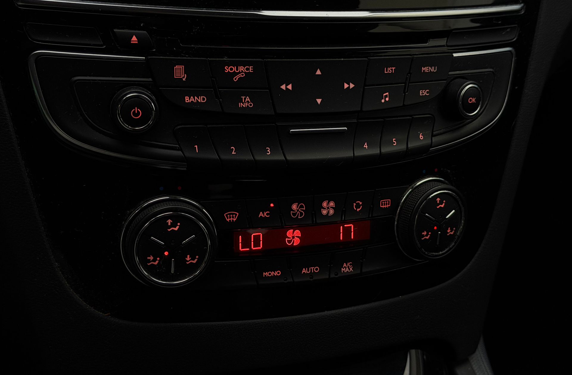 Peugeot 508 1.6 e-HDI BlueLion Active CMP - foto 28