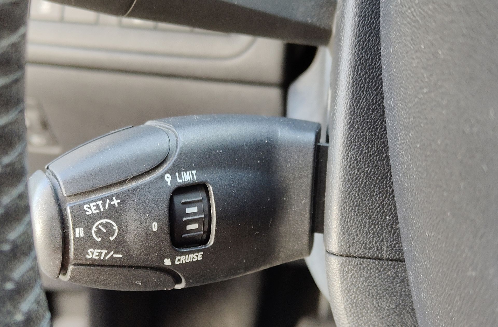 Peugeot 208 HDi 68 Style - foto 23