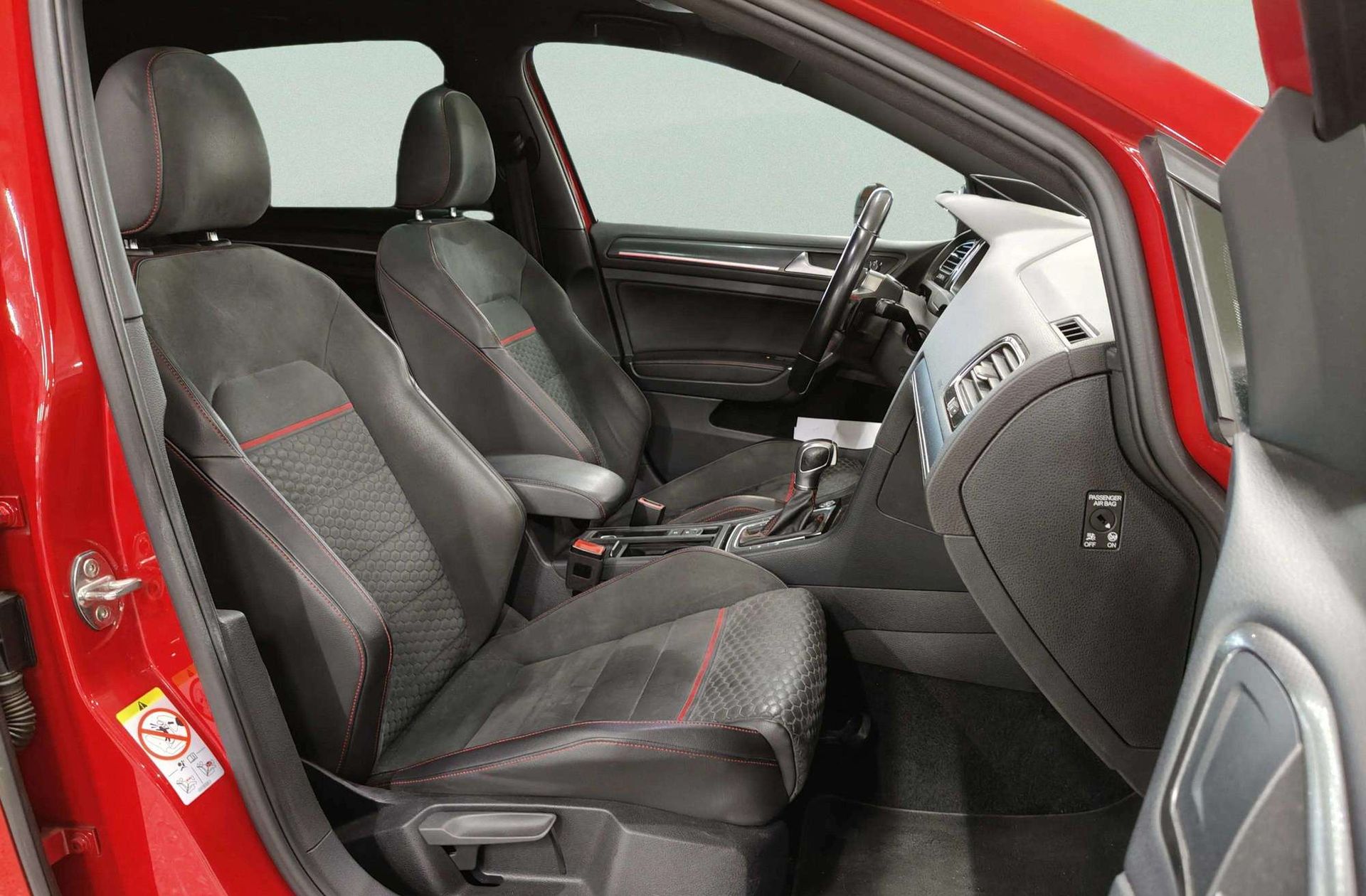 Volkswagen Golf GTI Performance 2.0 TSI DSG - foto 23