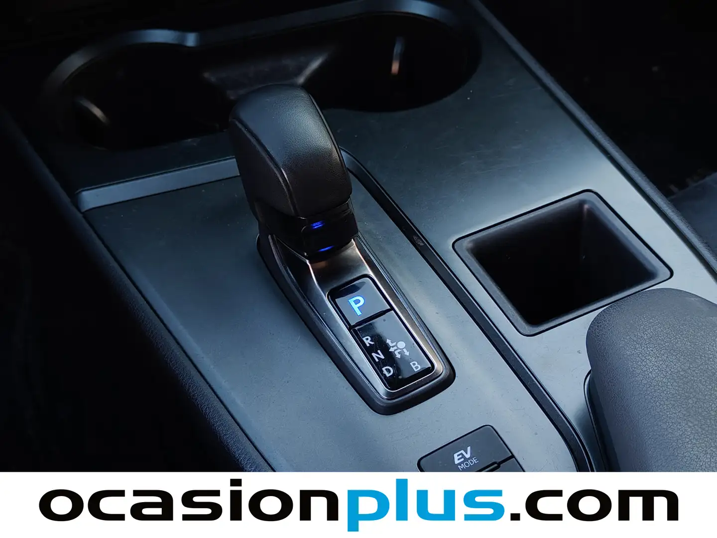 Foto Lexus UX Lexus UX 300h UX (199 CV)