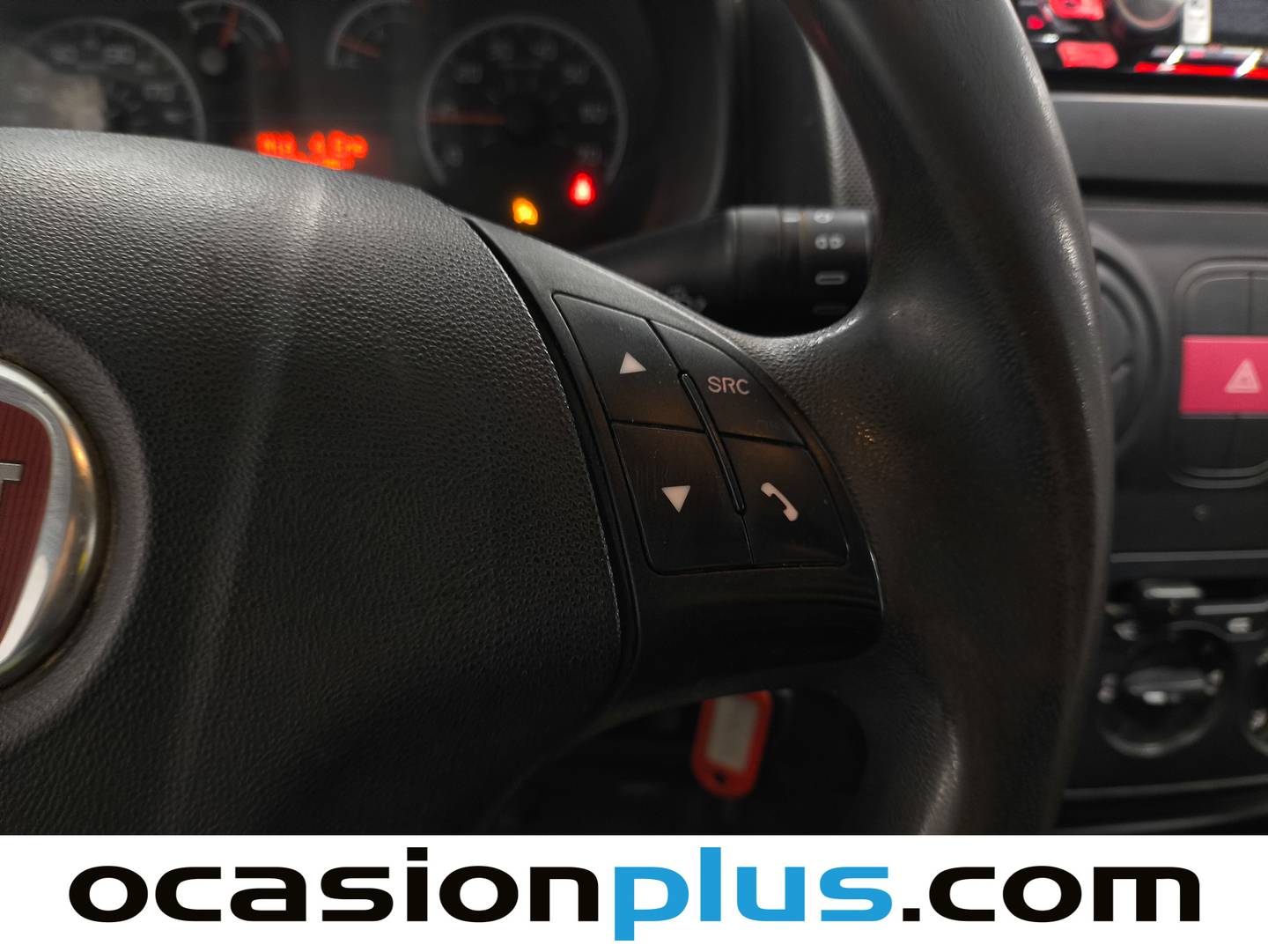 Equipamiento del Fiat Fiorino Fiat Fiorino Cargo Furgon 1.3 Multijet Base (75 CV) 2 Plazas